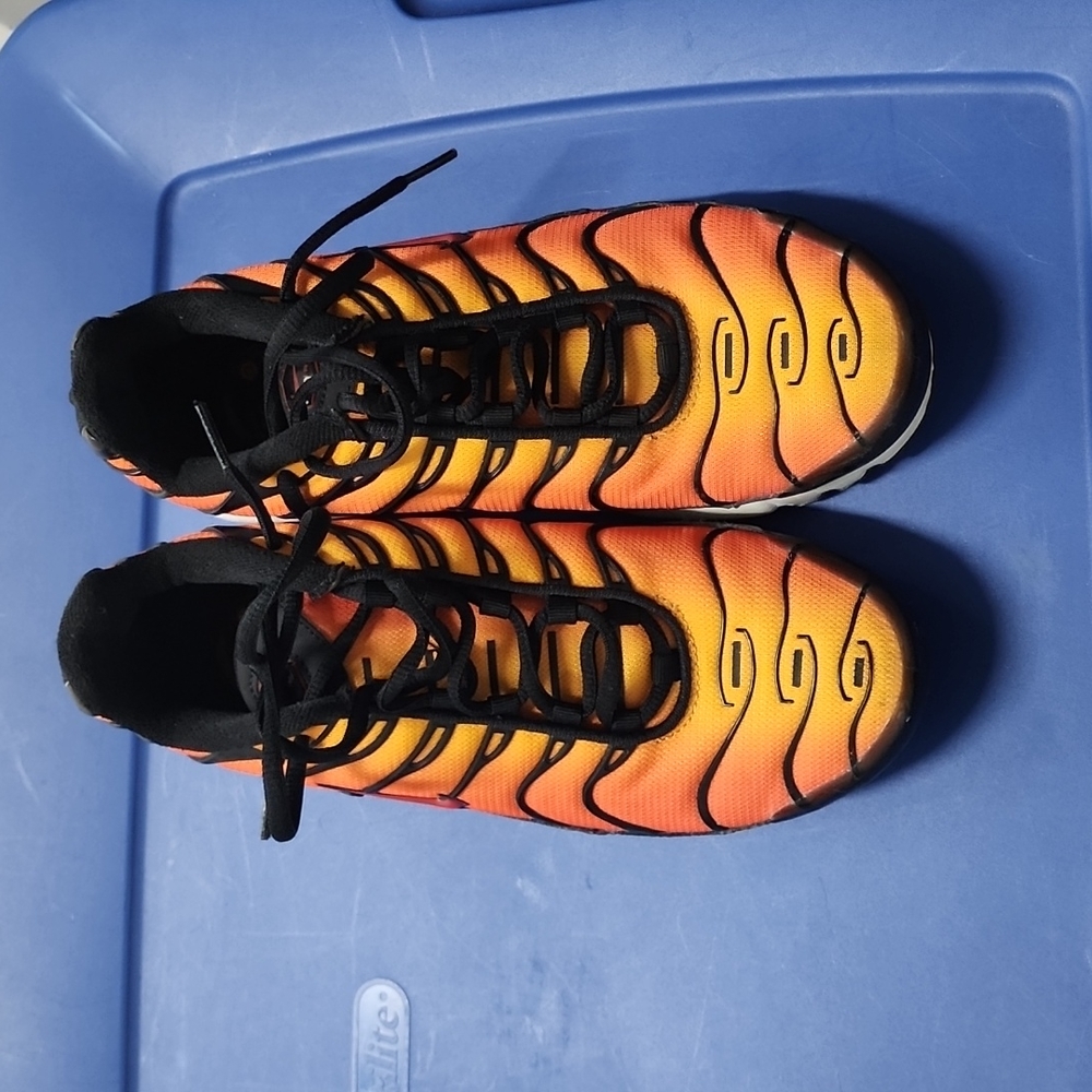 Nike TN Air🧡🖤
